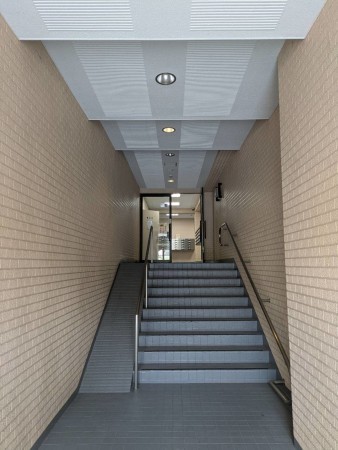 名古屋市緑区大高町、マンションのエントランス画像です