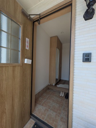 安城市浜富町、中古一戸建ての玄関画像です