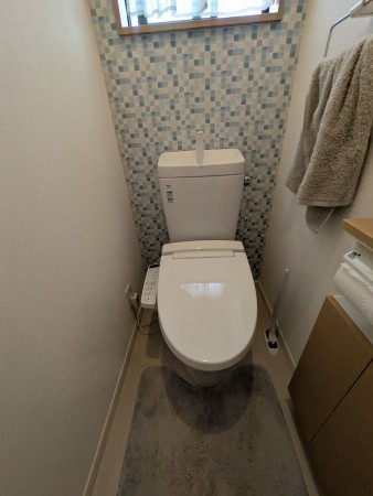 安城市浜富町、中古一戸建てのトイレ画像です