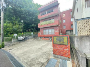 名古屋市天白区御幸山、マンションの外観画像です