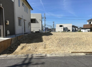 愛知郡東郷町白鳥、土地の画像です