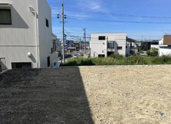 愛知郡東郷町白鳥、土地の画像です