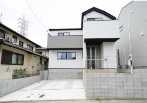 名古屋市緑区神の倉、中古一戸建ての画像です