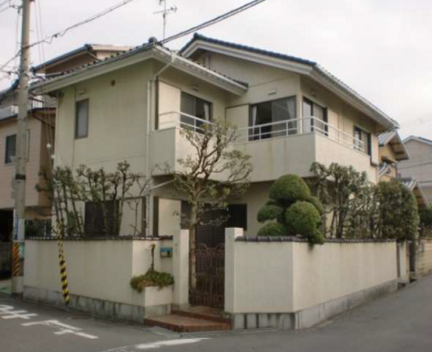 東大阪市宝持、中古一戸建ての画像です