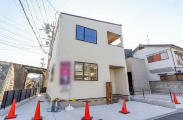 高槻市津之江北町、中古一戸建ての外観画像です