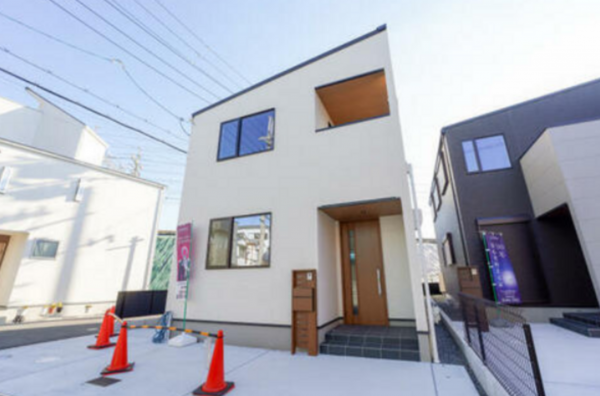 高槻市津之江北町、中古一戸建ての外観画像です