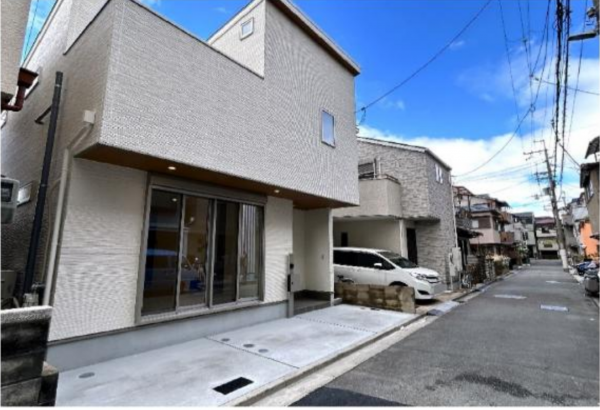 高槻市庄所町、中古一戸建ての外観画像です