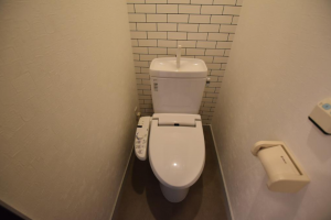 高槻市南芥川町、中古マンションのトイレ画像です