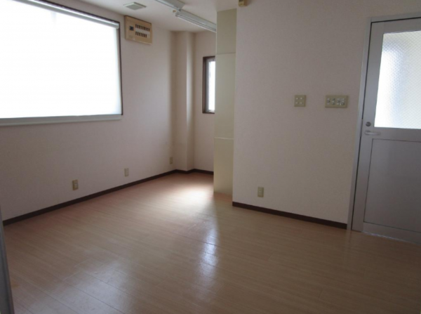 高槻市富田町、収益物件/事務所の内装画像です