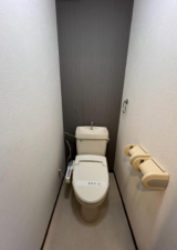 高槻市氷室町、収益物件/マンションのトイレ画像です