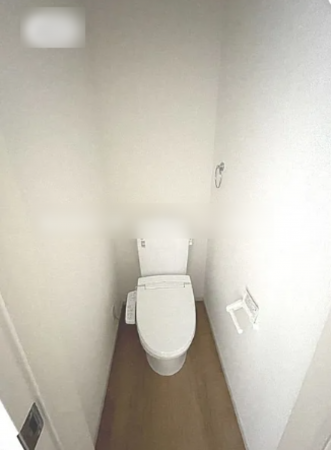高槻市東五百住町、新築一戸建てのトイレ画像です