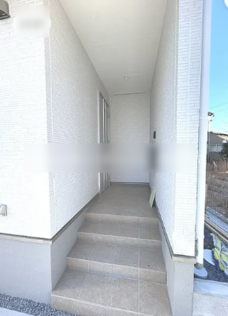 高槻市東五百住町、新築一戸建ての玄関画像です