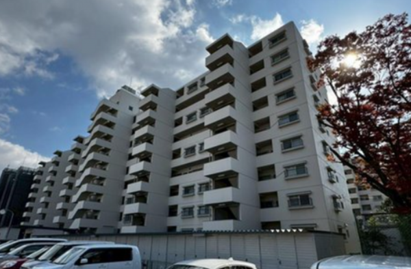 高槻市宮野町、中古マンションの外観画像です