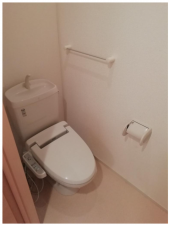 高槻市安満新町、収益物件/マンションのトイレ画像です