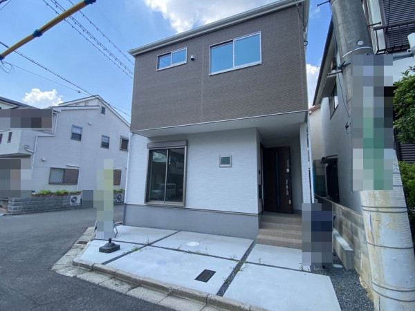 高槻市野田、新築一戸建ての外観画像です