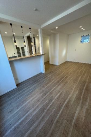 高槻市南松原町、中古一戸建ての居間画像です
