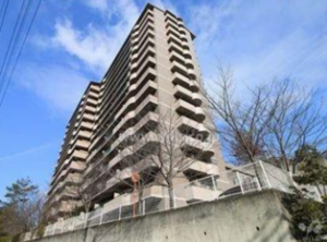 高槻市別所本町、中古マンションの外観画像です