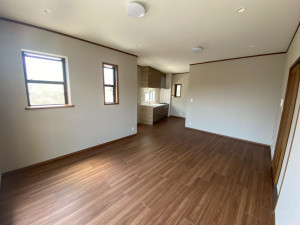高槻市宮田町、中古一戸建ての居間画像です