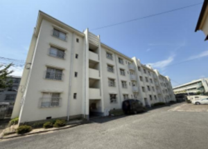 高槻市富田町、中古マンションの外観画像です