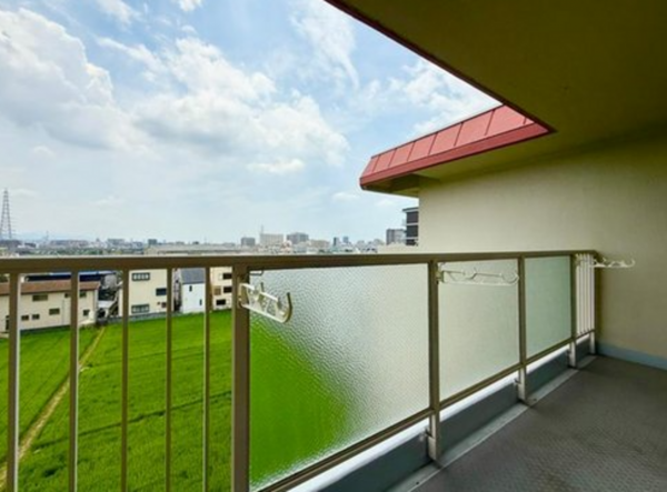 高槻市安満西の町、中古マンションのバルコニー画像です