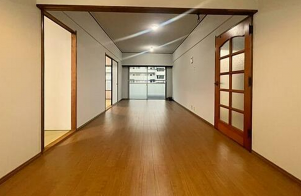 高槻市宮野町、中古マンションの居間画像です
