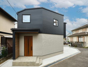 高槻市日吉台、中古一戸建ての外観画像です