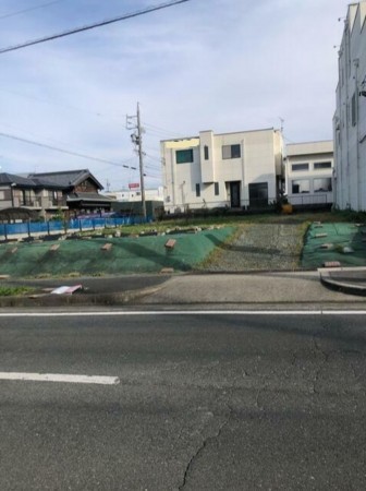 豊橋市佐藤、土地の前面道路を含む現地写真画像です