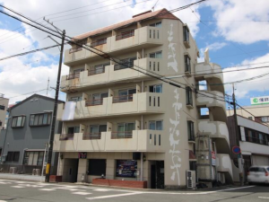 豊橋市花田一番町、マンションの外観画像です
