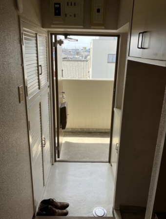 豊橋市花田一番町、マンションの玄関画像です