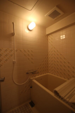 豊橋市船町、マンションの風呂画像です