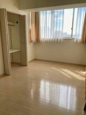 豊橋市広小路、マンションの子ども部屋画像です