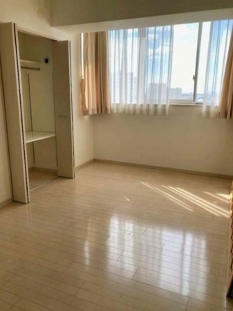 豊橋市広小路、マンションの子ども部屋画像です