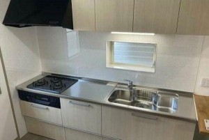 豊橋市平川本町、中古一戸建てのキッチン画像です