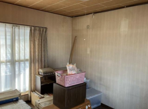 豊橋市緑ケ丘、中古一戸建ての居間画像です