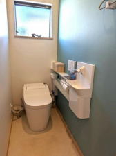 豊橋市大岩町、中古一戸建てのトイレ画像です