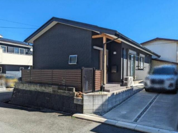 豊橋市大岩町、中古一戸建ての外観画像です