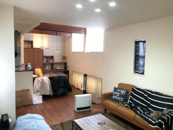 豊橋市飯村町、中古一戸建ての居間画像です