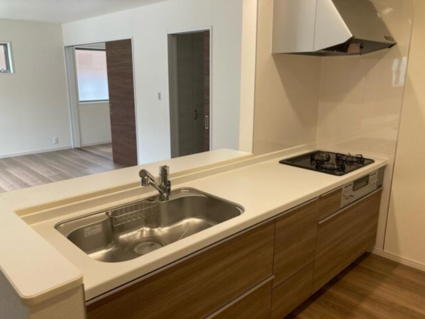 豊橋市芦原町、新築一戸建てのキッチン画像です