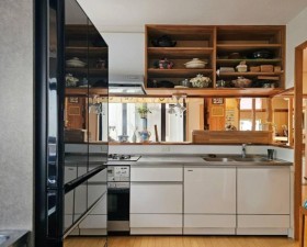 豊橋市佐藤、中古一戸建てのキッチン画像です