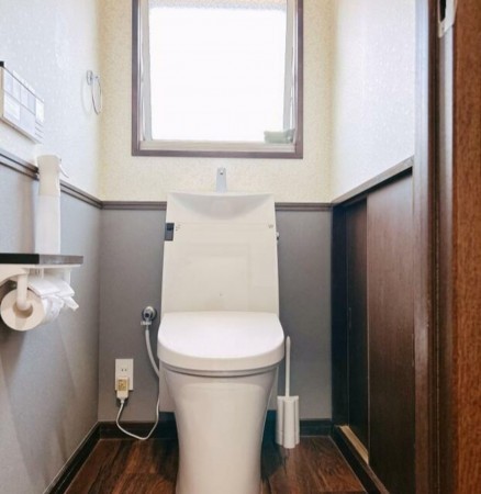 豊橋市三ノ輪町、中古一戸建てのトイレ画像です