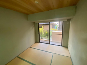 豊橋市羽根井西町、マンションの画像です