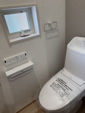 豊橋市東郷町、新築一戸建てのトイレ画像です