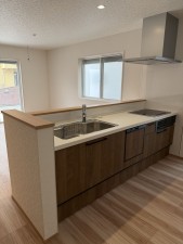 豊橋市東郷町、新築一戸建てのキッチン画像です