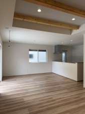 豊橋市東郷町、新築一戸建ての居間画像です