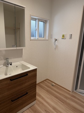 豊橋市東郷町、新築一戸建ての洗面画像です