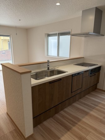 豊橋市東郷町、新築一戸建てのキッチン画像です