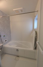 豊橋市東郷町、新築一戸建ての風呂画像です