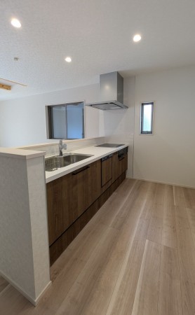 豊橋市東郷町、新築一戸建てのキッチン画像です
