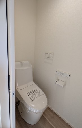 豊橋市東郷町、新築一戸建てのトイレ画像です
