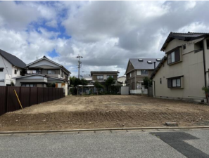 豊橋市中岩田、土地の前面道路を含む現地写真画像です